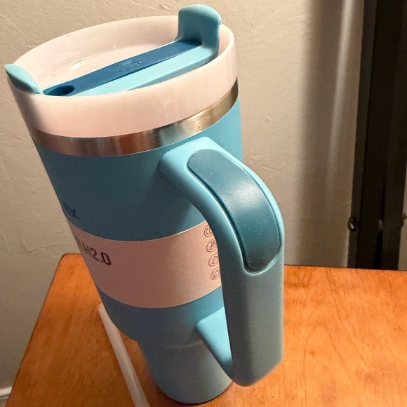 Stanley 40oz New in Box - Picture 5 of 9